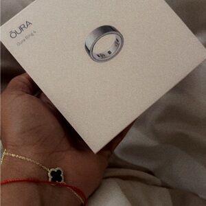 Oura Sleek Silver Ring
